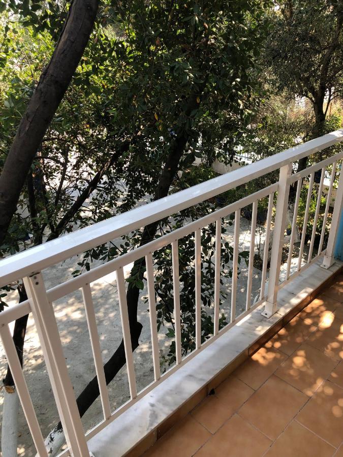Island Apartments Vrasná Екстериор снимка