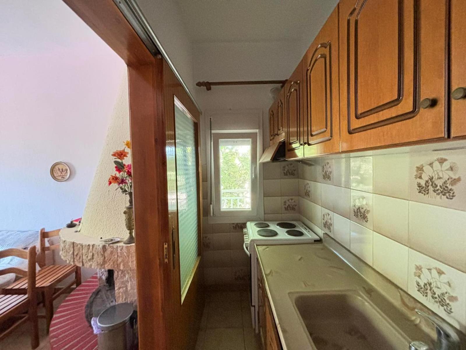 Island Apartments Vrasná Екстериор снимка